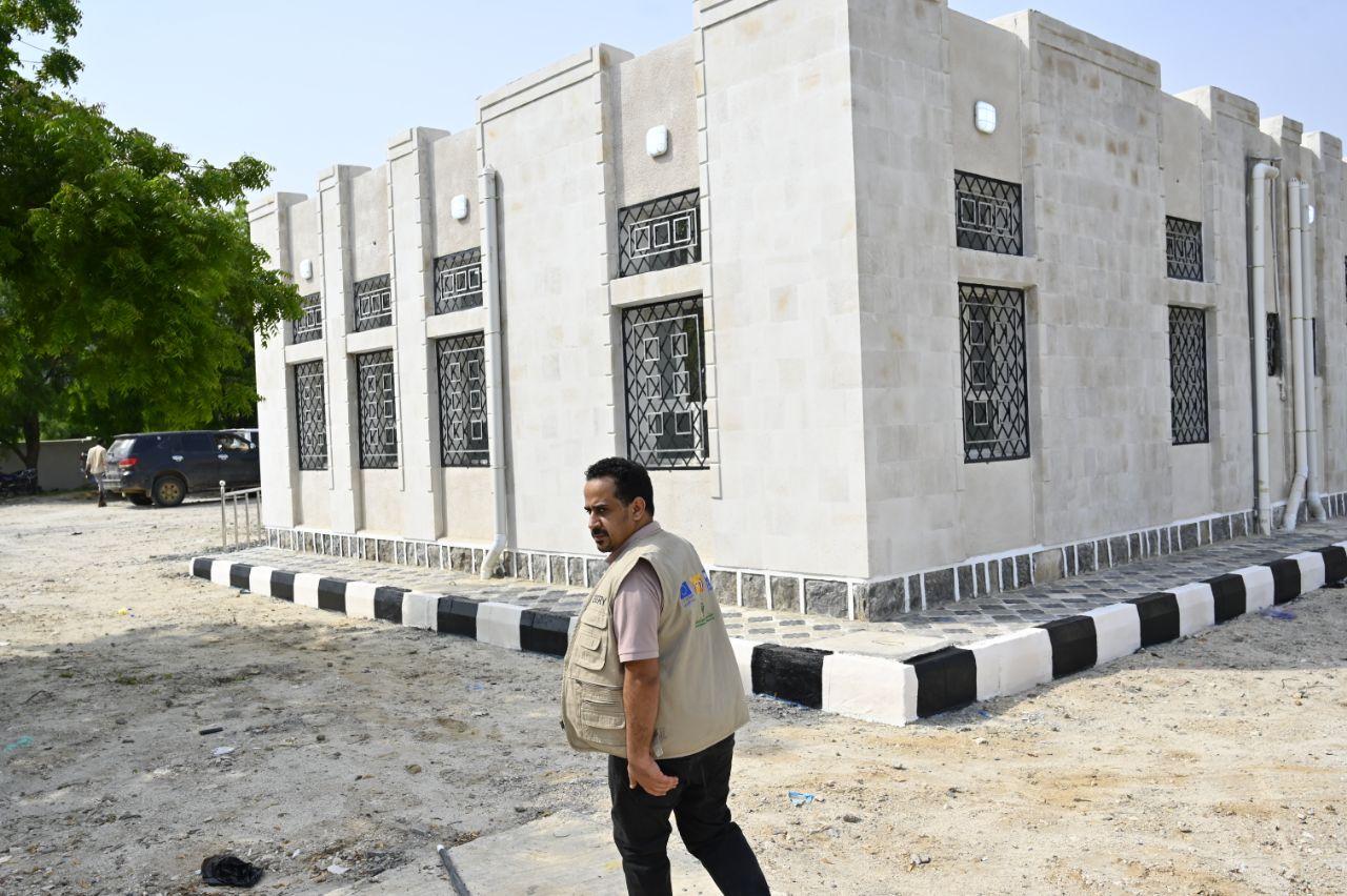 Complete and rehabilitate the Al-Dhunuba Health Unit in Najrah